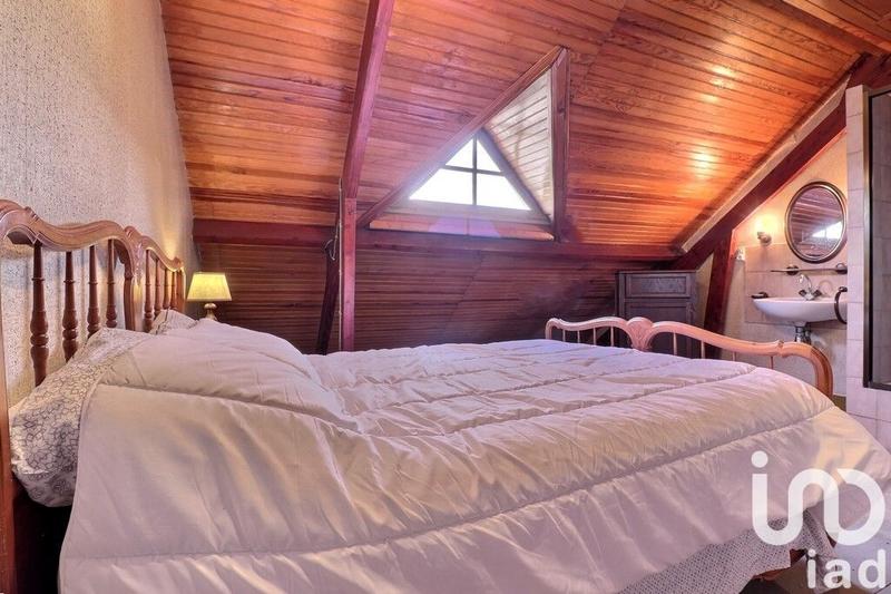 Maison - 170 m² - 9 pièces