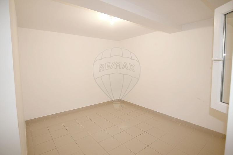 Maison - 169 m² - 8 pièces