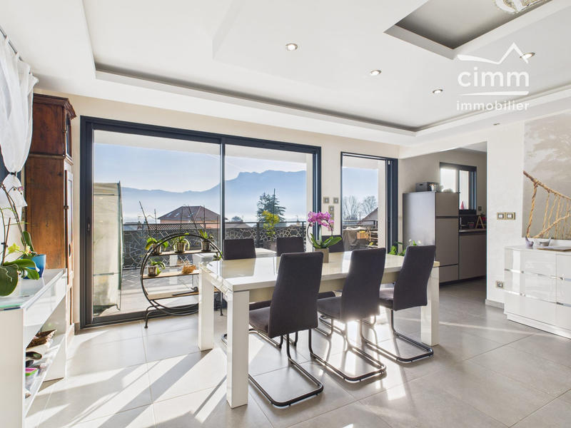 Maison contemporaine - 141 m² - 6 pièces