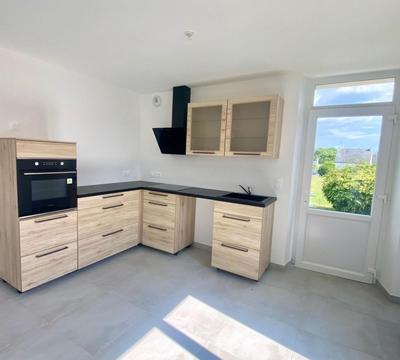 Maison - 95 m² - 5 pièces