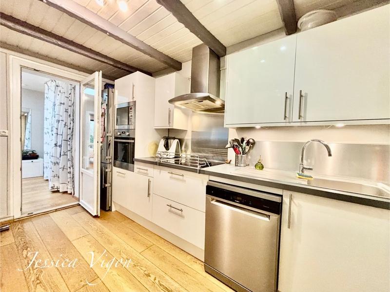 Maison - 92 m² - 5 pièces