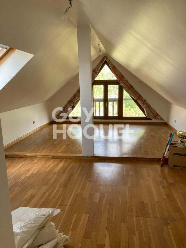 Maison - 168 m² - 8 pièces