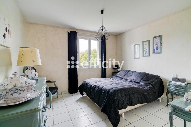 Villa - 137 m² - 6 pièces