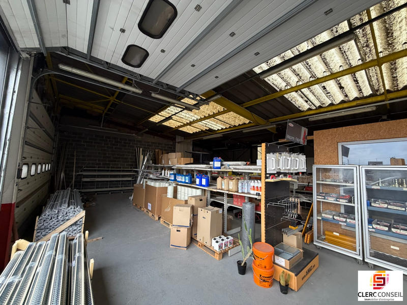 Local d'activités - 1 000 m²