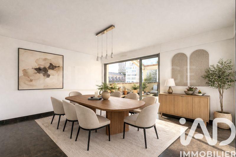 Duplex - 215 m² - 6 pièces