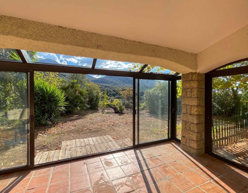 Maison en pierre - 178 m² - 6 pièces