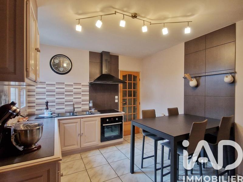 Maison - 180 m² - 5 pièces