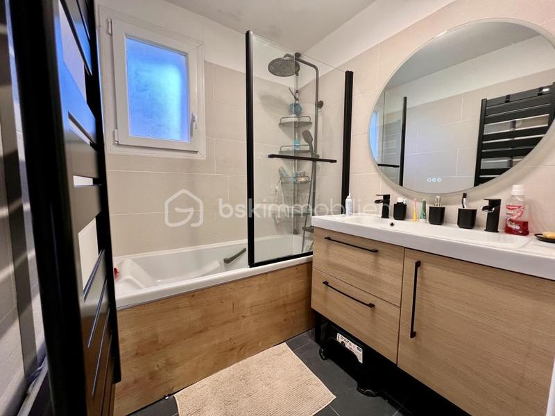 Appartement - 102 m² - 5 pièces