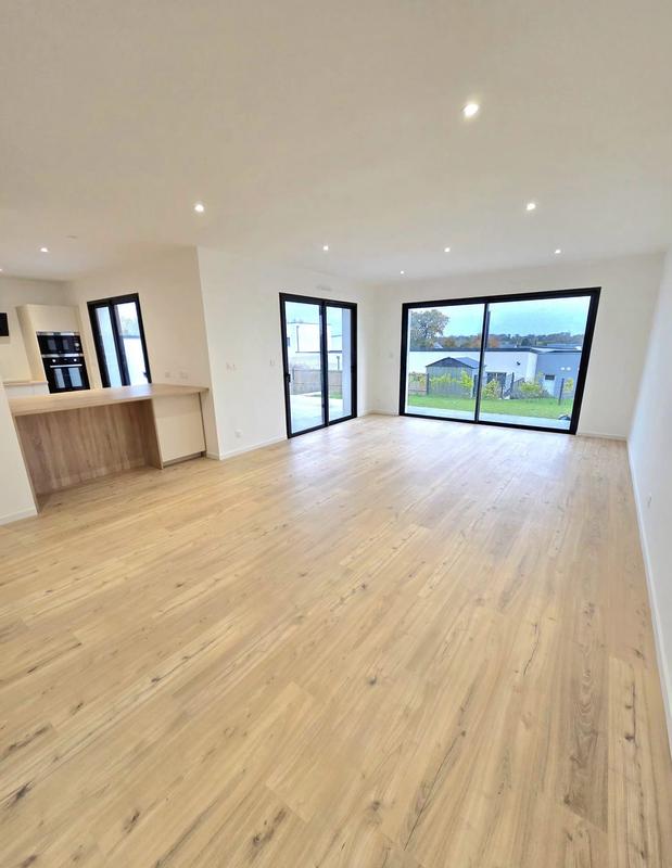 Maison contemporaine - 135 m² - 6 pièces