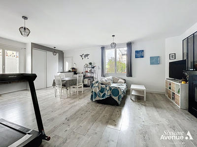 Appartement - 95 m² - 5 pièces