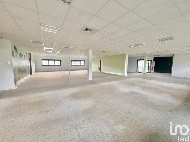 Local commercial - 941 m²