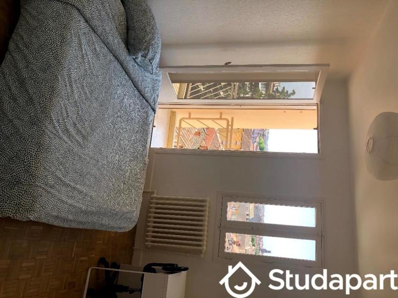 Chambre - 11 m² - 1 pièce