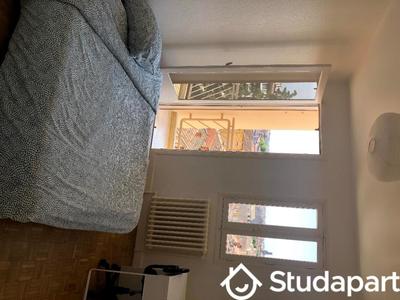 Chambre - 11 m² - 1 pièce