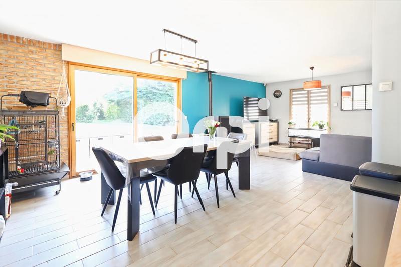 Maison - 95 m² - 4 pièces