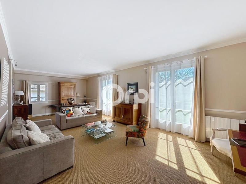 Maison - 170 m² - 6 pièces