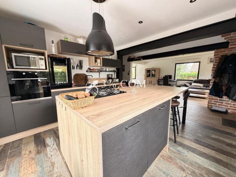 Maison - 135 m² - 6 pièces