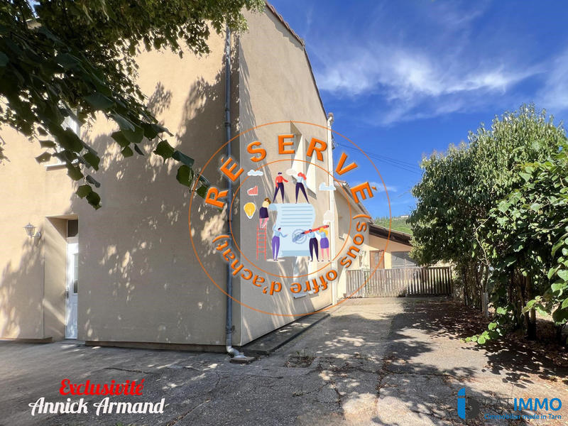 Maison - 211 m² - 8 pièces