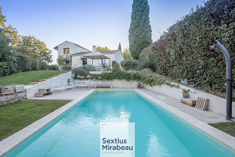 Maison - 138 m² - 6 pièces