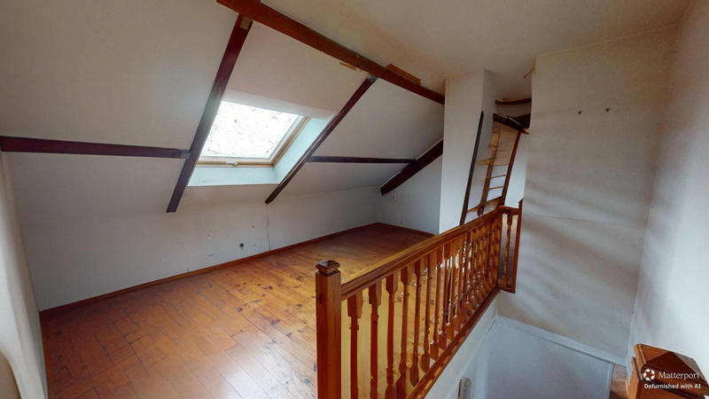 Maison - 141 m² - 8 pièces