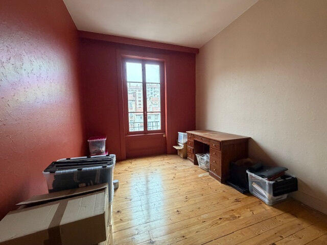 Appartement - 89 m² - 3 pièces