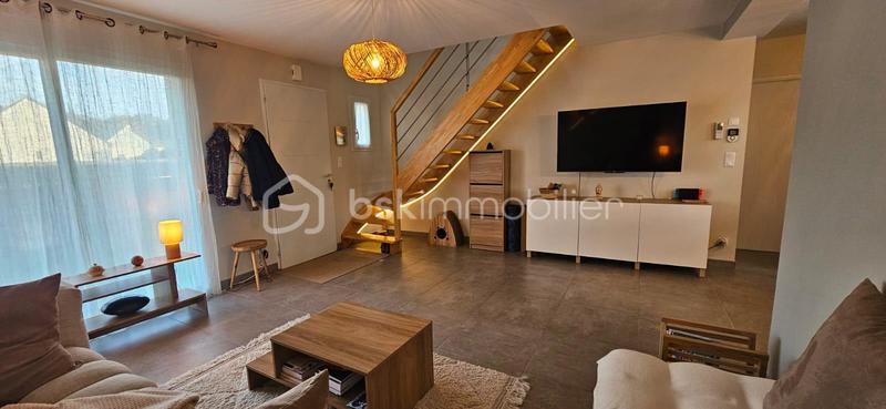 Maison traditionnelle - 102 m² - 5 pièces