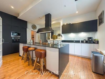 Appartement - 194 m² - 6 pièces