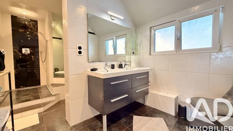 Maison - 118 m² - 5 pièces