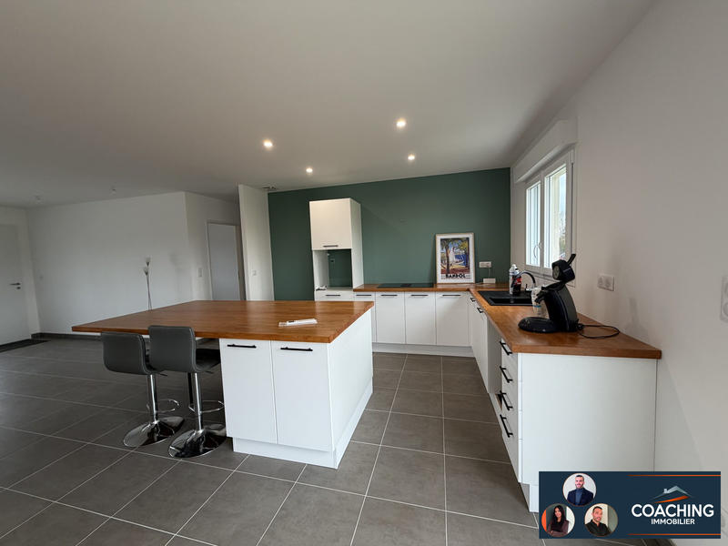 Maison - 104 m² - 5 pièces