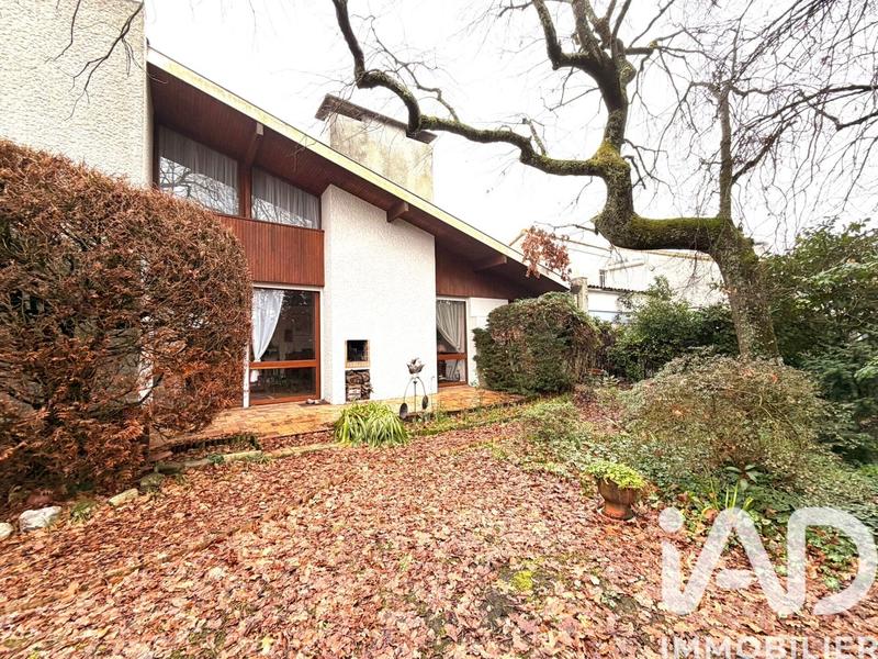 Maison de maîtres - 170 m² - 6 pièces