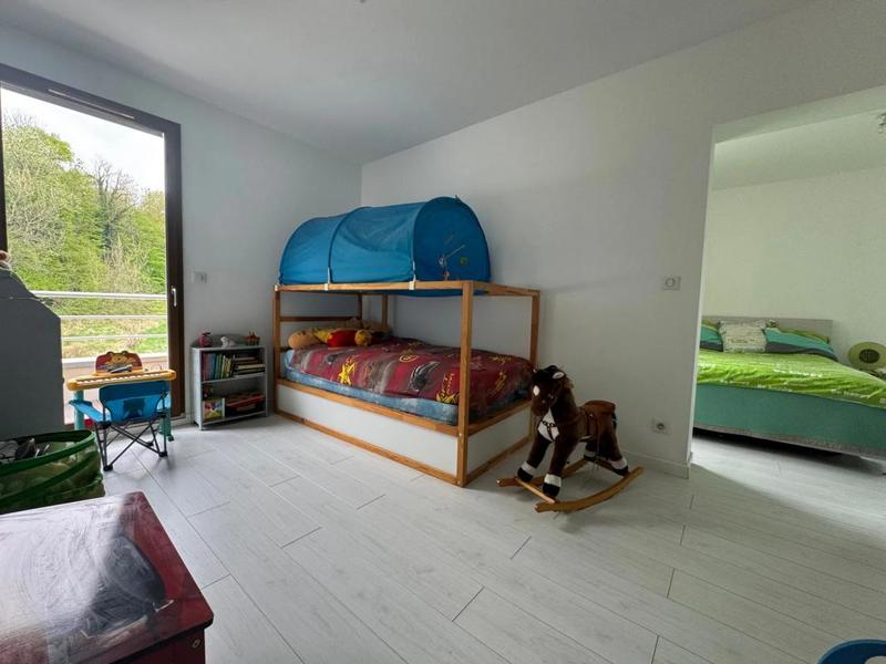 Maison - 210 m² - 7 pièces