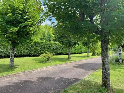 Maison traditionnelle - 140 m² - 5 pièces