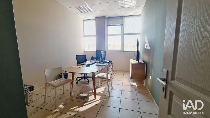 Bureau - 487 m²