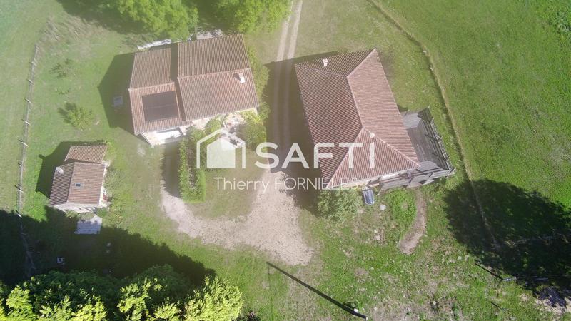 Maison - 232 m² - 7 pièces