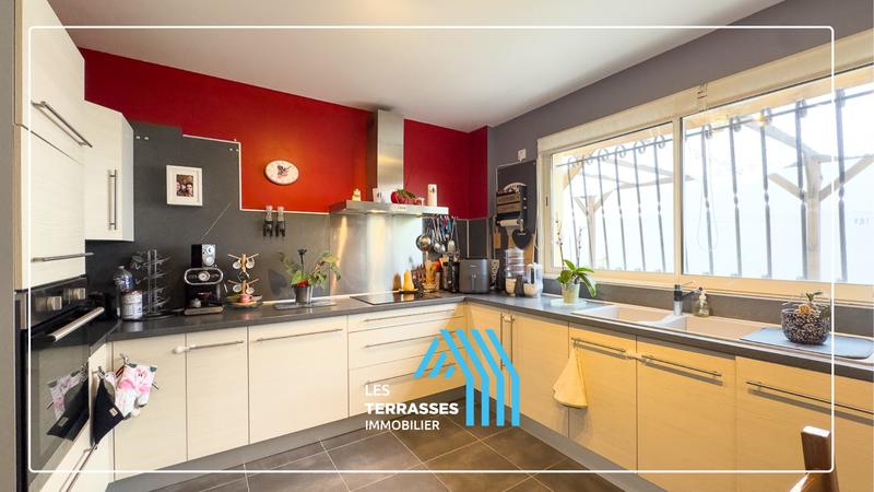 Maison traditionnelle - 138 m² - 6 pièces