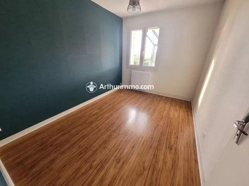 Maison - 80 m² - 5 pièces