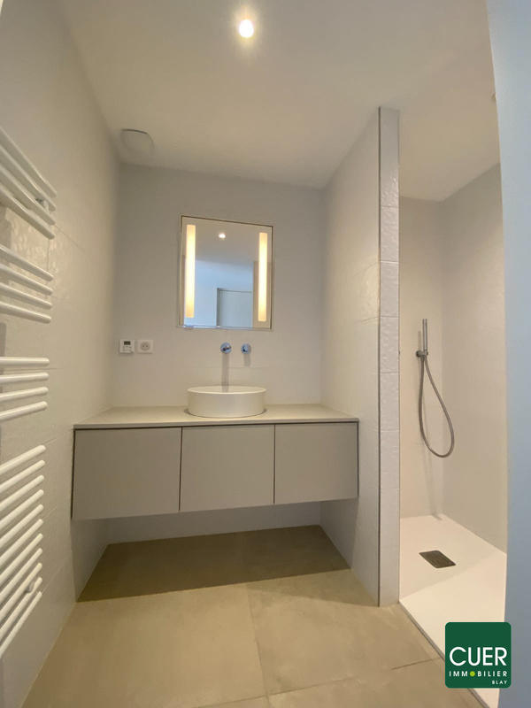 Appartement - 171 m² - 6 pièces