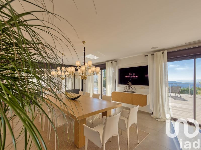 Maison de maîtres - 280 m² - 8 pièces