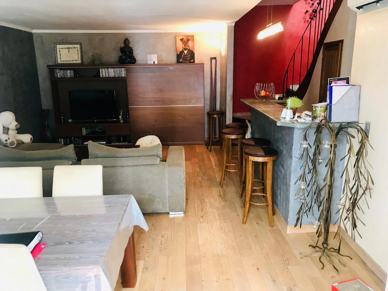 Appartement - 75 m² - 3 pièces