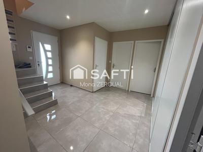 Maison - 138 m² - 5 pièces