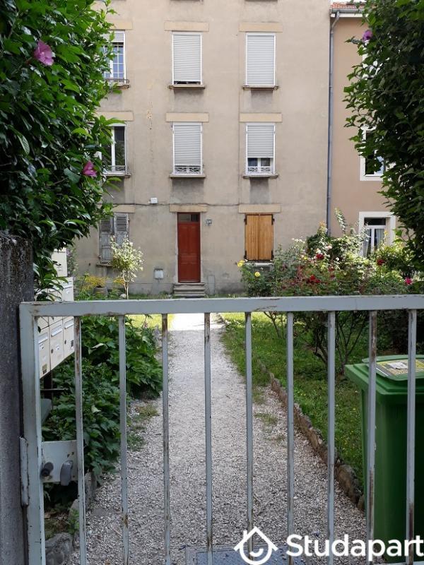 Chambre - 13 m² - 1 pièce