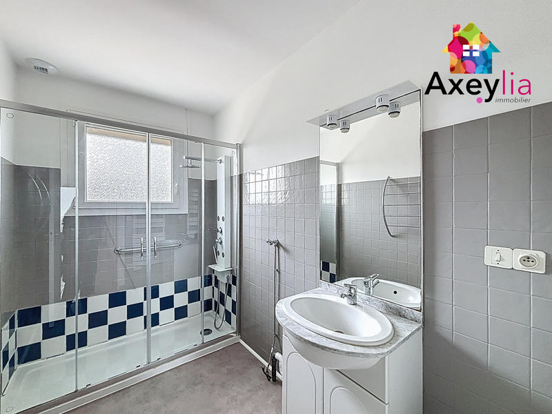 Maison - 114 m² - 6 pièces