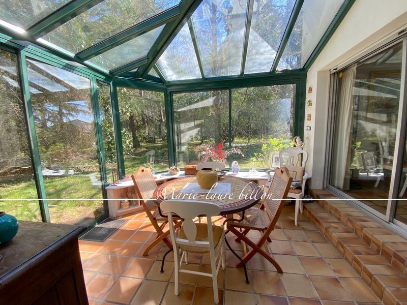 Maison - 200 m² - 6 pièces