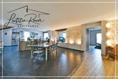 Maison - 370 m² - 8 pièces