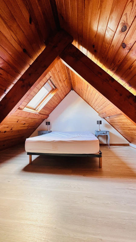 Maison - 200 m² - 10 pièces