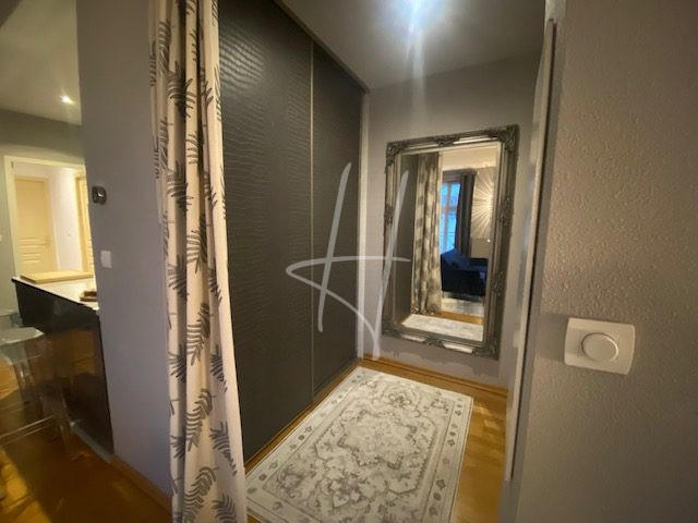 Appartement - 65 m² - 2 pièces