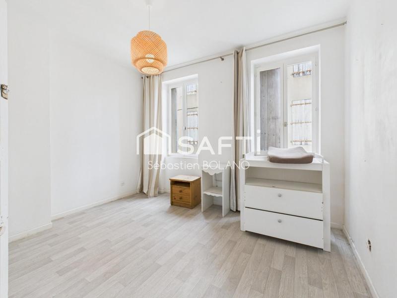 Maison - 95 m² - 4 pièces