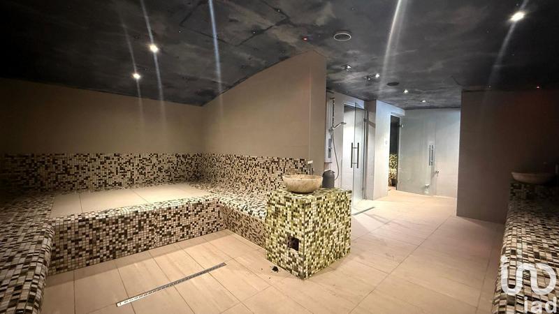 Local commercial - 136 m²