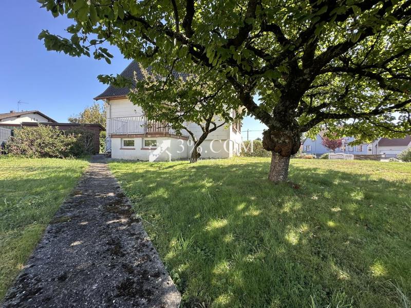 Maison - 200 m² - 8 pièces