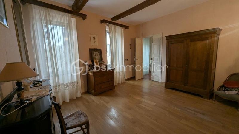 Maison de maîtres - 200 m² - 10 pièces