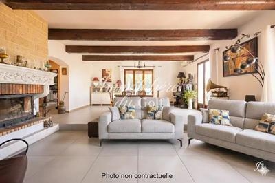 Maison - 144 m² - 5 pièces